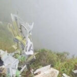 ইন্দোনেশিয়ায় বিমান বিধ্বস্ত, ১০ জনের মরদেহ উদ্ধার