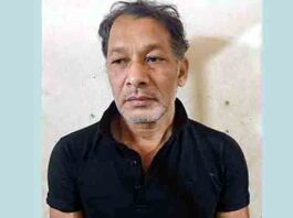 সাবেক ভূমিমন্ত্রীর স্ত্রীর গাড়িচালক গ্রেপ্তার