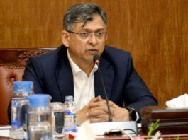 সব বাহিনীর প্রধানদের নিয়ে স্বরাষ্ট্রমন্ত্রীর উচ্চ পর্যায়ের বৈঠক শুরু