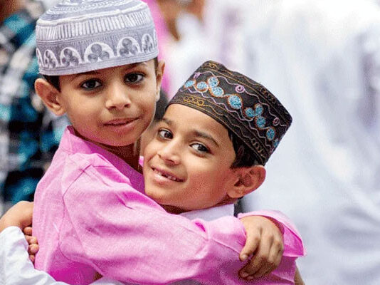 উদযাপিত হচ্ছে ঈদুল ফিতর