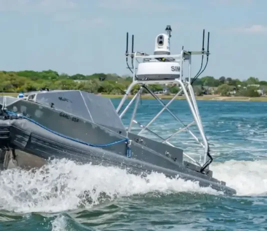 ইরান যুদ্ধ : এই প্রথম ‘ড্রোন স্পিডবোট’ মোতায়েন করল যুক্তরাষ্ট্র