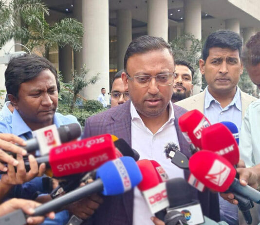 বাংলাদেশ চায় কূটনৈতিক আলোচনার মাধ্যমে সমস্যার সমাধান আসুক