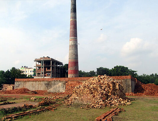 চট্টগ্রামের অবৈধ ইটভাটা ও বিপন্ন পরিবেশ