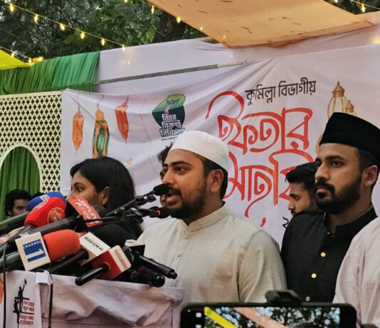 গণভোটের বৈধতা আদালতে নিয়ে প্রশ্নবিদ্ধ করবেন না : নাহিদ ইসলাম