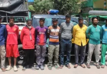 পতেঙ্গায় ফিশিং ট্রলারে মিললো ৫ লাখ ইয়াবা