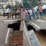 বৃষ্টিতে প্রবর্তক মোড়ে সড়ক দেবে গর্ত