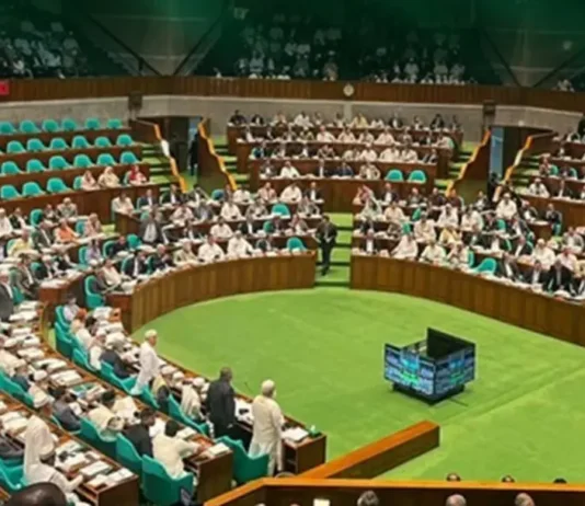 আন্দোলনকারীদের দায়মুক্তি দিয়ে জুলাই গণঅভ্যুত্থান বিল পাস