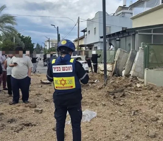 ইরানের ক্লাস্টার মিসাইল আঘাত হানল ইসরায়েলে