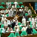 সংসদ থেকে বিরোধী দলের ওয়াকআউট