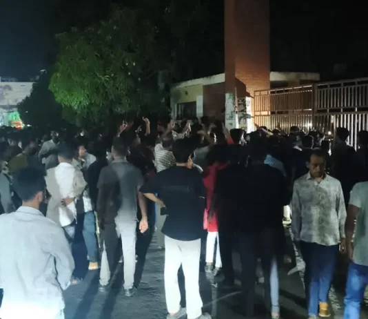 নাসীরুদ্দীন পাটওয়ারীসহ নেতাকর্মীদের থানায় অবরুদ্ধ করে বিএনপির বিক্ষোভ