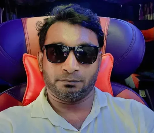 ডেকে নিয়ে রাতভর নির্যাতন-টাকা আদায়