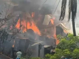 হালিশহরে বস্তিতে আগুন, পুড়েছে ১২ বসতঘর