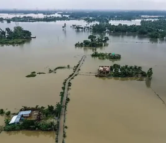 বন্যায় ক্ষতিগ্রস্ত ১৫ হাজারের বেশি বসতবাড়ি