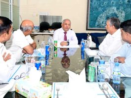 ইন্ডাস্ট্রি-অ্যাকাডেমিয়া সংযোগ জোরদারের লক্ষ্যে চবি উপাচার্যের কেইপিজেড পরিদর্শন