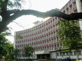 ৯৯ শতাংশ ভবনই নকশাবহির্ভূত : সিডিএ আছে কেন