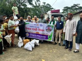 রোটারি ক্লাব অব চিটাগাং খুলশী সেন্ট্রালের উদ্যোগে বন্যার্তদের খাদ্য সহায়তা