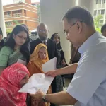 প্রধানমন্ত্রী নিয়োগপত্র দিলেন তিন প্রতিবন্ধীকে