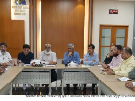 ট্রাক ও কাভার্ডভ্যানে অতিরিক্ত কর আরোপ প্রভাব পড়বে দ্রব্যমূল্যে