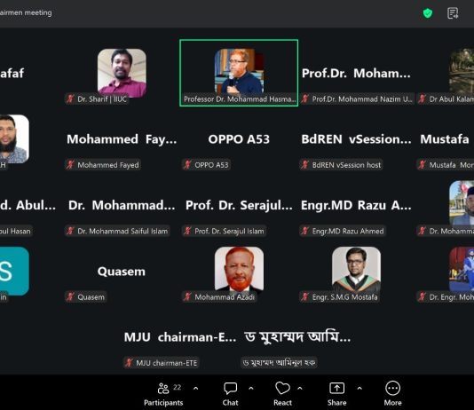 বন্যার্তদের পাশে দাঁড়ানো আমাদের মানবিক দায়িত্ব