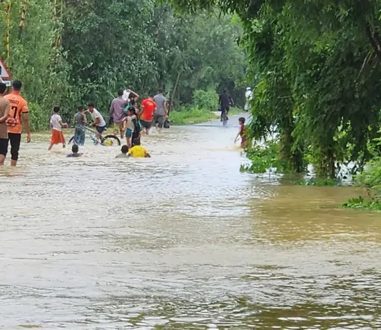 কক্সবাজারে নামছে বন্যার পানি