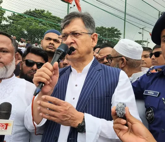 বন্যাদুর্গতদের সহায়তায় সরকারি-বেসরকারি উদ্যোগ অব্যাহত