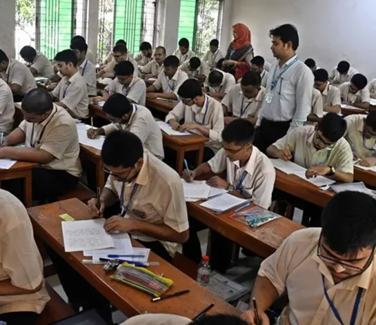 বন্যার পর চট্টগ্রাম বোর্ডে এইচএসসি শুরু, অনুপস্থিত ১ হাজার ৮২৫