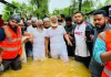 বন্যাদুর্গত চট্টগ্রামে জামায়াত আমির, ক্ষতিগ্রস্তদের মাঝে ত্রাণ বিতরণ