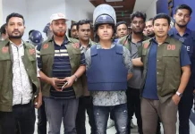 হত্যা-অস্ত্র মামলায় ডেভিড ইমন গ্রেপ্তার, পক্ষে নেই কোনো আইনজীবী