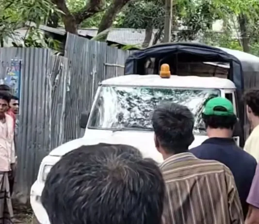 কনফিডেন্স লবণ কারখানায় আগুন, দগ্ধ ১০ শ্রমিক