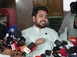 শেখ হাসিনার জন্য ফাঁসির দড়ি অপেক্ষা করছে : নাহিদ ইসলাম