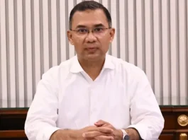 সরকারি অনুষ্ঠানের ব্যানার-বিলবোর্ডে প্রধানমন্ত্রীর ছবি ব্যবহার নিষিদ্ধ