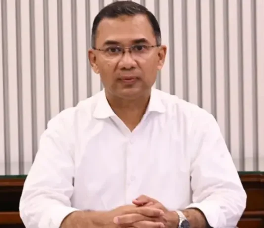 সরকারি অনুষ্ঠানের ব্যানার-বিলবোর্ডে প্রধানমন্ত্রীর ছবি ব্যবহার নিষিদ্ধ