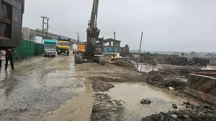 repair-work-on-collapsed-road-20260707163917