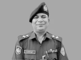শয়নকক্ষ থেকে এসআই আজিজুলের মরদেহ উদ্ধার