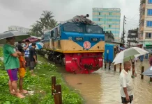 কক্সবাজার রুটে ট্রেন চলাচল বন্ধ, টিকিটের টাকা ফেরত দিচ্ছে রেল