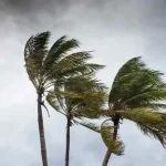 ৪ সমুদ্রবন্দরে ৩ নম্বর সতর্ক সংকেত