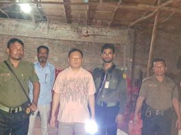 চন্দনাইশে অবৈধ এলপিজি ‘ক্রস ফিলিং’ গুদামে অভিযান
