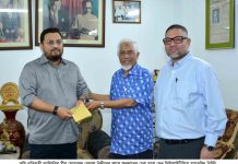 বন্যায় ক্ষতিগ্রস্তদের সহায়তায় ভূমি প্রতিমন্ত্রীর কাছে চট্টগ্রাম চক্ষু হাসপাতালের চেক হস্তান্তর