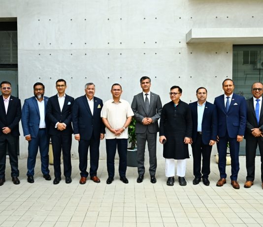 প্রধানমন্ত্রীর সঙ্গে অ্যামচেমের সৌজন্য সাক্ষাৎ