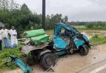 চকরিয়ায় যাত্রীবাহী বাসের সঙ্গে লেগুনার মুখোমুখি সংঘর্ষ, নিহত ৪