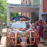 আনোয়ারায় সজ্জিত গাড়িতে পুলিশ সদস্যের বিদায়