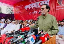 আপনার দলের লোকেরাই আপনাকে পদচ্যুত করার ষড়যন্ত্র করছে