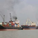 বন্দরের বহির্নোঙরে দুই মাদার ভেসেলের সংঘর্ষ