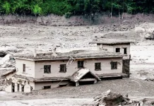 নেপালে আকস্মিক বন্যায় মৃতের সংখ্যা বেড়ে ৭৩৪