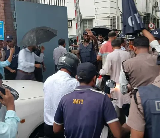 ১ ঘণ্টা পর খুলে দেওয়া হলো সচিবালয়ের প্রধান ফটক