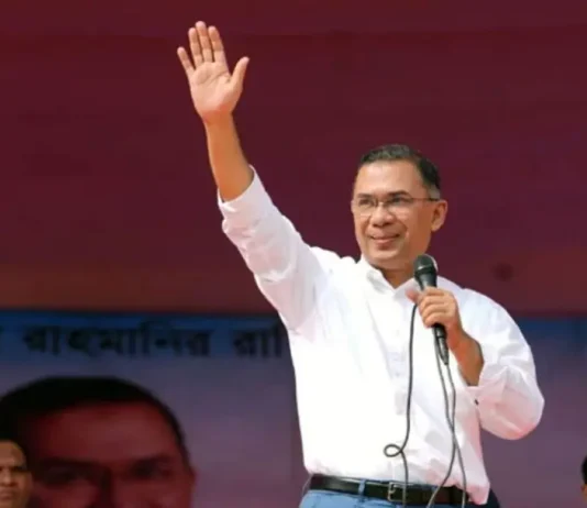 মহেশখালীর মাতারবাড়িতে পৌঁছেছেন প্রধানমন্ত্রী