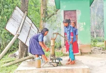 ৬ হাজার ৮৮৮ সরকারি প্রাথমিক বিদ্যালয়ের নলকূপের পানি পান না করার নির্দেশ