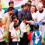 প্লাস্টিক দিয়ে বিনামূল্যে চিড়িয়াখানা দেখল শিক্ষার্থীরা