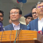 চট্টগ্রামে সিআইডির ডিজিটাল ফরেনসিক ল্যাব উদ্বোধন শেষে স্বরাষ্ট্রমন্ত্রী সালাহউদ্দিন আহমেদ।