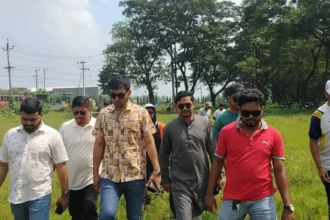 মইজ্জ্যারটেকের পরিত্যক্ত সিডিএ মাঠ পরিদর্শন করেন কর্ণফুলী উপজেলা ক্রীড়া সংস্থার নেতারা।